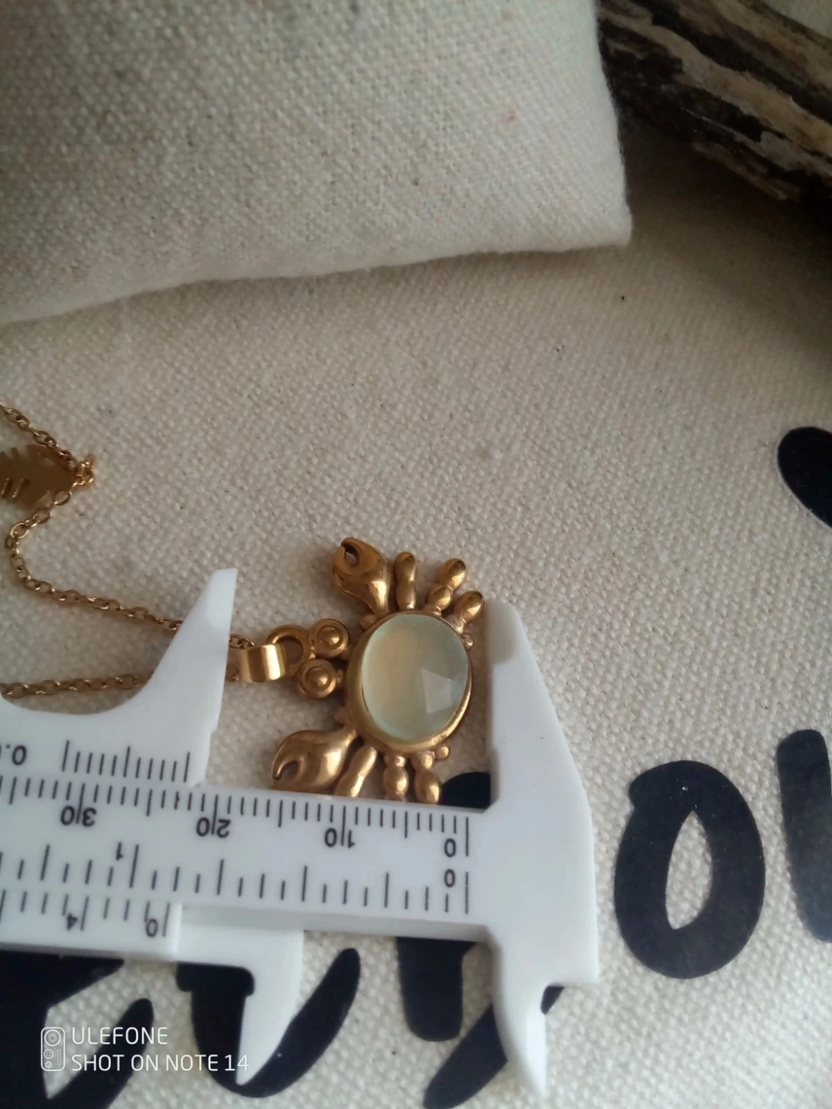 Collier crabe pierre Aqua calcédoine naturelle – photo 2